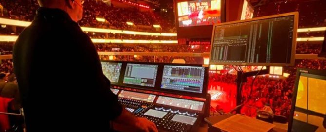 How to Conduct a Lighting Design with LED Bracelets? 2 Remote-Control-Hand-Wand-Console